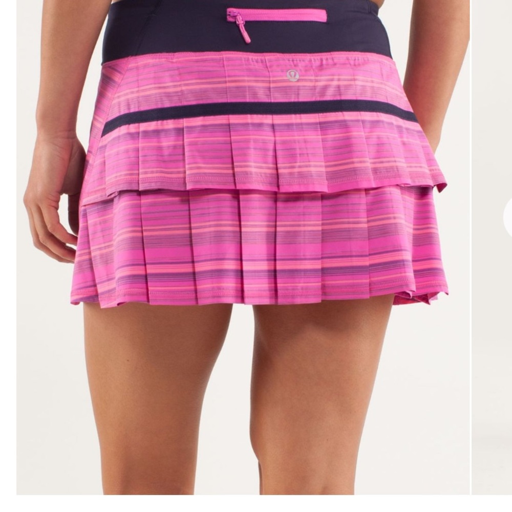 🕊️SOLD🕊️Used but in like new condition Lululemon Run Skort pace setter